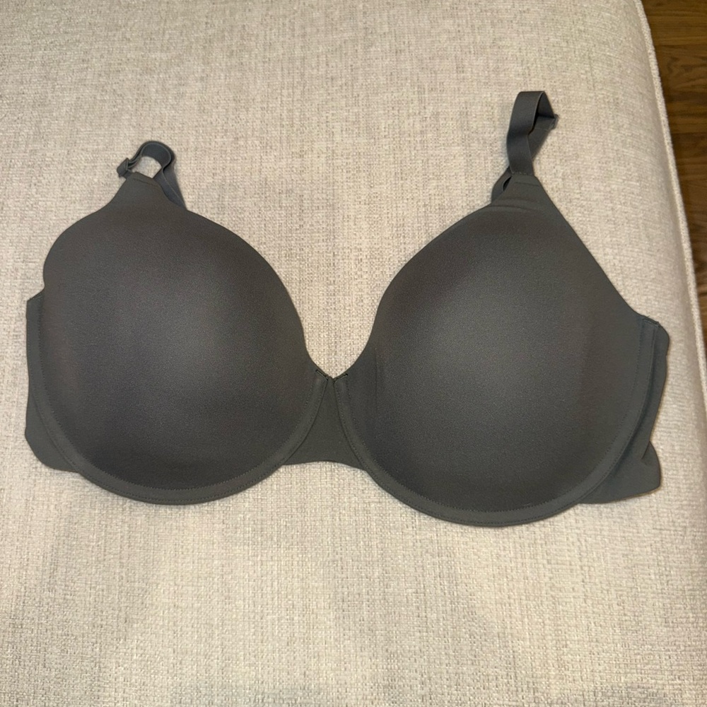SKIMS Fits Everybody T-Shirt Bra